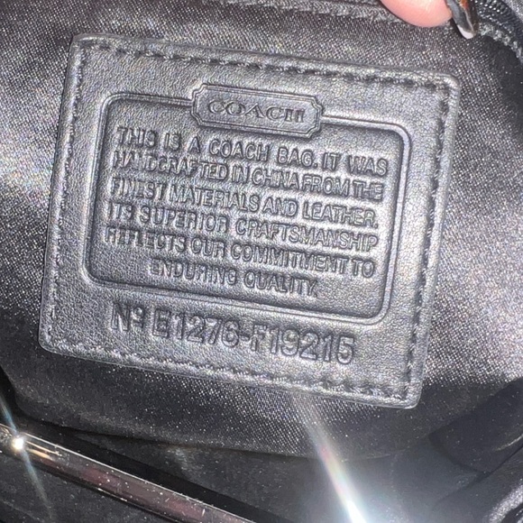 Coach 1941 Signature Black Patent Leather Large Glossy Kisslock Bag - Picture 14 of 16